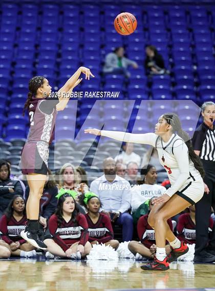Thumbnail 1 in Liberty vs. Mansfield Timberview (UIL 5A Basketball Final) photogallery.
