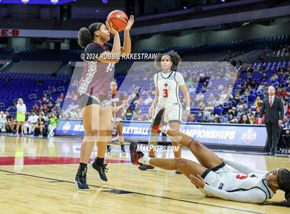 Thumbnail 1 in Liberty vs. Mansfield Timberview (UIL 5A Basketball Final) photogallery.