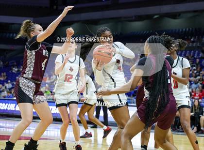 Thumbnail 3 in Liberty vs. Mansfield Timberview (UIL 5A Basketball Final) photogallery.