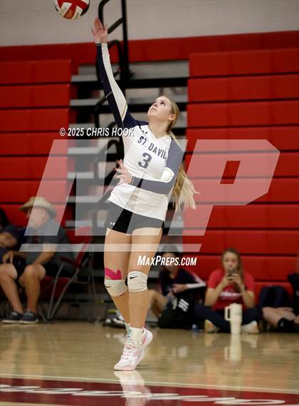 Thumbnail 3 in St. David vs Poston Butte (Florence Invitational) photogallery.