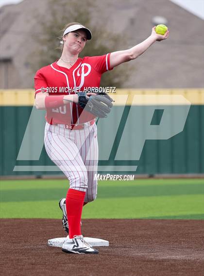 Thumbnail 1 in Pearce @ Wakeland photogallery.
