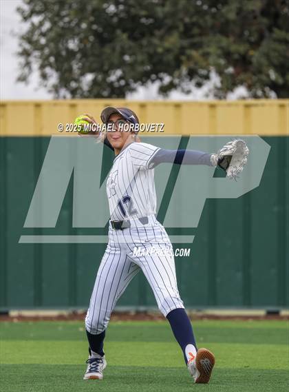 Thumbnail 1 in Pearce @ Wakeland photogallery.