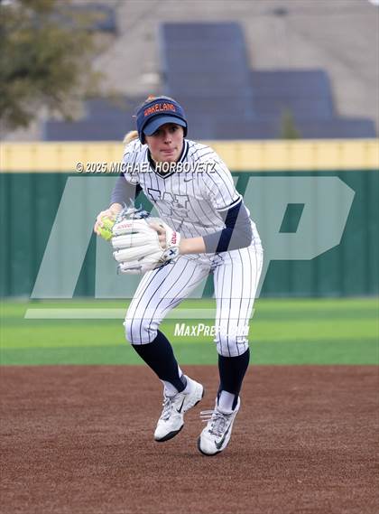 Thumbnail 3 in Pearce @ Wakeland photogallery.