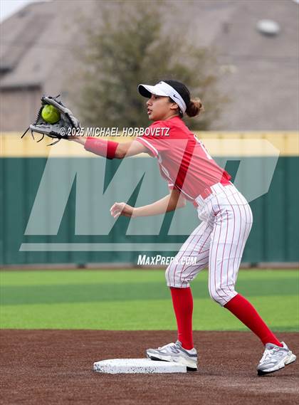 Thumbnail 1 in Pearce @ Wakeland photogallery.