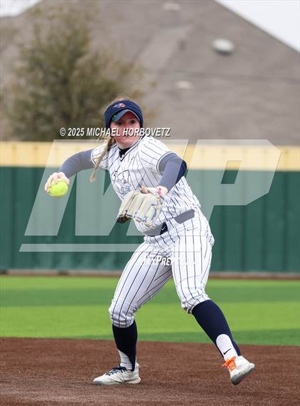 Thumbnail 3 in Pearce @ Wakeland photogallery.