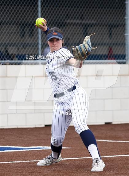 Thumbnail 2 in Pearce @ Wakeland photogallery.