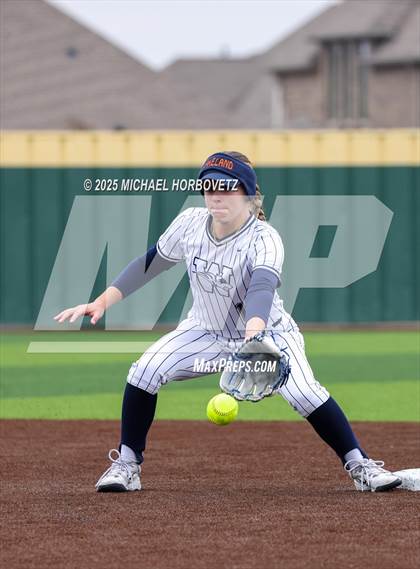 Thumbnail 3 in Pearce @ Wakeland photogallery.