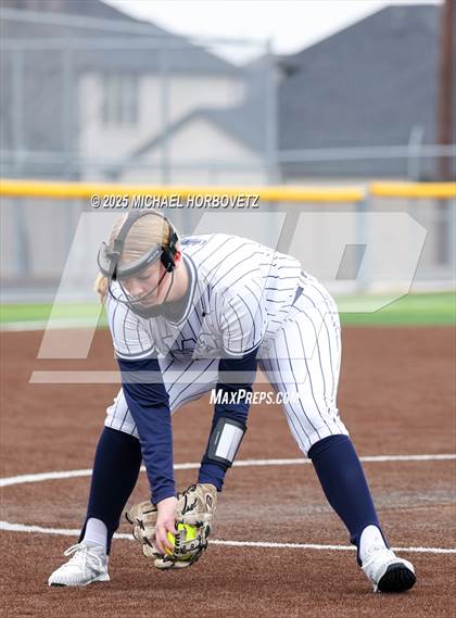 Thumbnail 1 in Pearce @ Wakeland photogallery.
