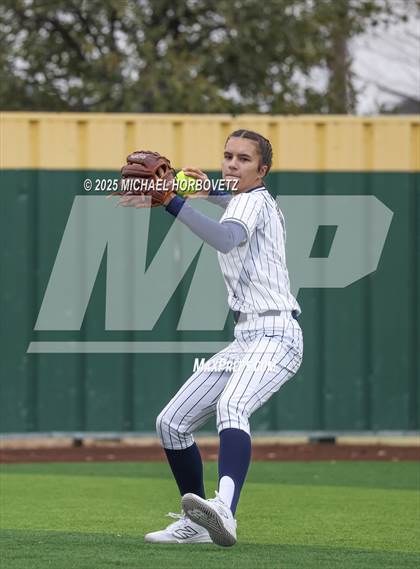 Thumbnail 1 in Pearce @ Wakeland photogallery.