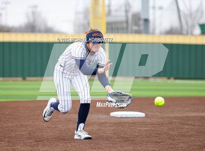 Thumbnail 1 in Pearce @ Wakeland photogallery.