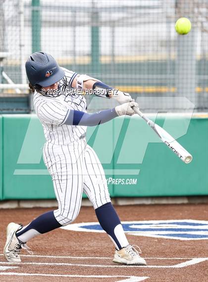 Thumbnail 1 in Pearce @ Wakeland photogallery.