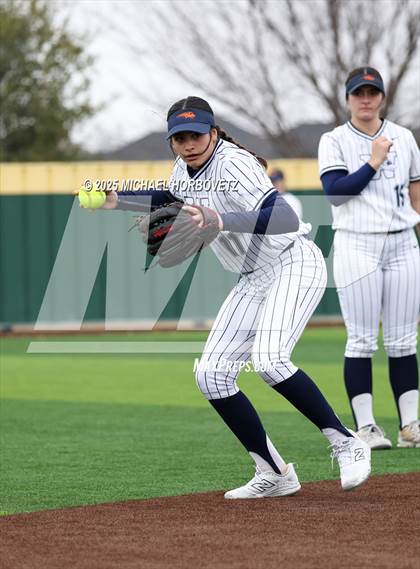 Thumbnail 1 in Pearce @ Wakeland photogallery.