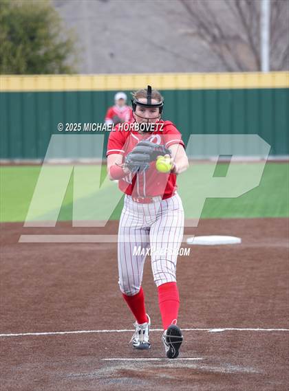 Thumbnail 1 in Pearce @ Wakeland photogallery.