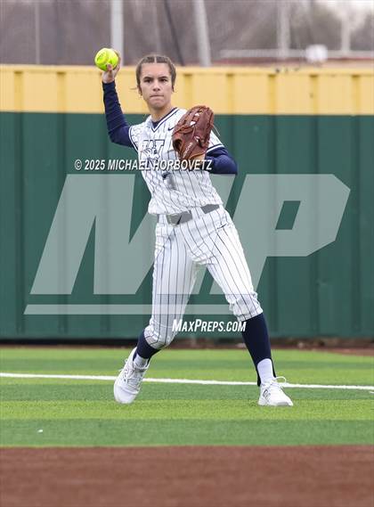 Thumbnail 2 in Pearce @ Wakeland photogallery.