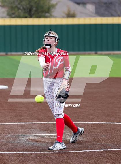 Thumbnail 1 in Pearce @ Wakeland photogallery.