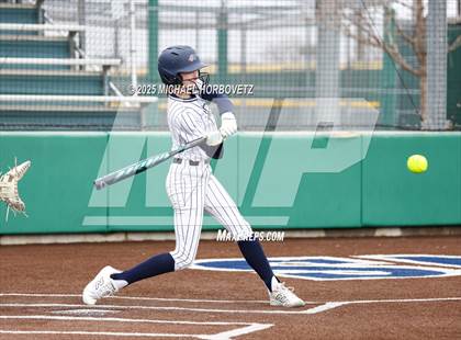 Thumbnail 1 in Pearce @ Wakeland photogallery.