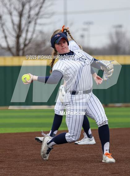 Thumbnail 3 in Pearce @ Wakeland photogallery.