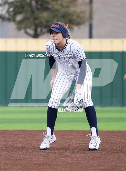 Thumbnail 3 in Pearce @ Wakeland photogallery.