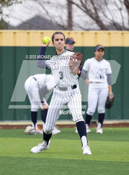 Thumbnail 2 in Pearce @ Wakeland photogallery.