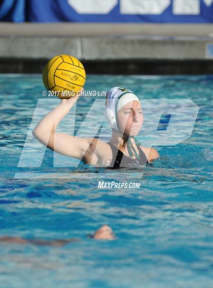 Thumbnail 1 in Mater Dei vs. Edison (Newport Holiday Cup) photogallery.