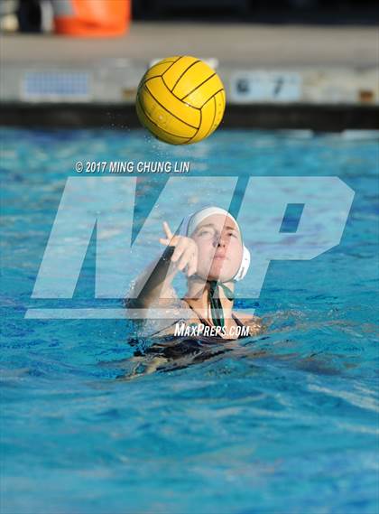 Thumbnail 1 in Mater Dei vs. Edison (Newport Holiday Cup) photogallery.