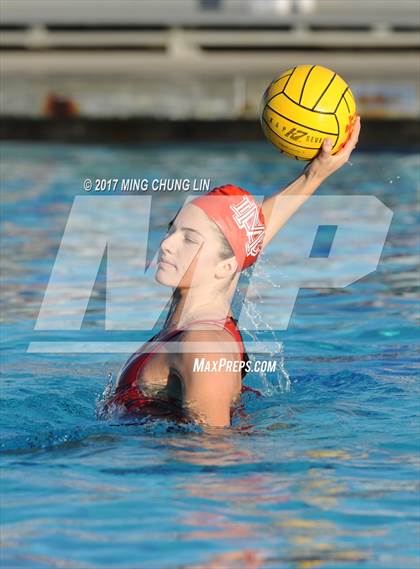 Thumbnail 2 in Mater Dei vs. Edison (Newport Holiday Cup) photogallery.