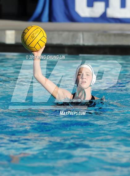 Thumbnail 2 in Mater Dei vs. Edison (Newport Holiday Cup) photogallery.