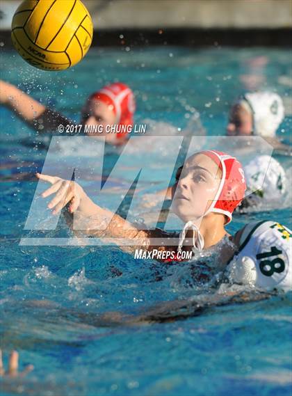 Thumbnail 1 in Mater Dei vs. Edison (Newport Holiday Cup) photogallery.