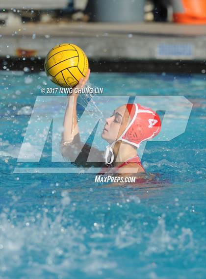 Thumbnail 3 in Mater Dei vs. Edison (Newport Holiday Cup) photogallery.