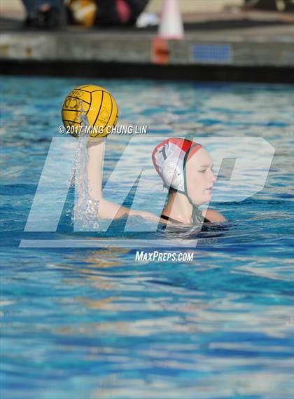 Thumbnail 1 in Mater Dei vs. Edison (Newport Holiday Cup) photogallery.