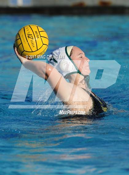 Thumbnail 1 in Mater Dei vs. Edison (Newport Holiday Cup) photogallery.