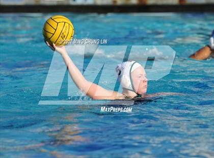 Thumbnail 2 in Mater Dei vs. Edison (Newport Holiday Cup) photogallery.