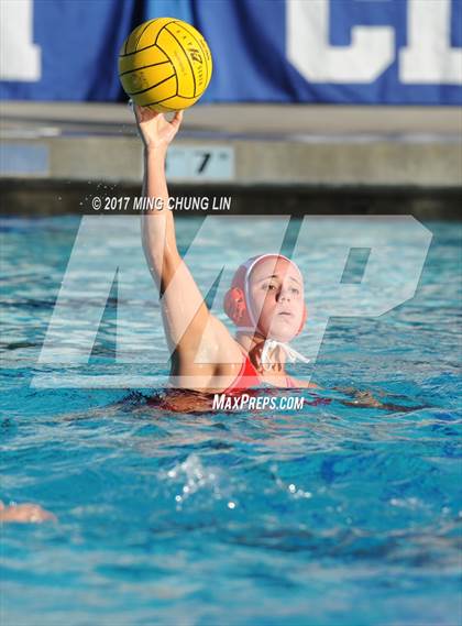 Thumbnail 2 in Mater Dei vs. Edison (Newport Holiday Cup) photogallery.