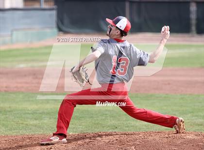 Thumbnail 3 in Bisbee vs. Tonopah Valley photogallery.