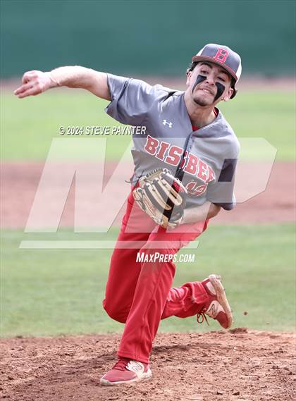 Thumbnail 3 in Bisbee vs. Tonopah Valley photogallery.