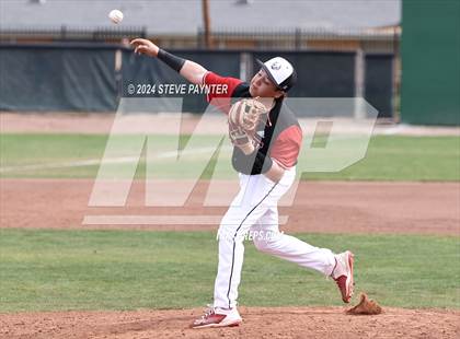 Thumbnail 3 in Bisbee vs. Tonopah Valley photogallery.