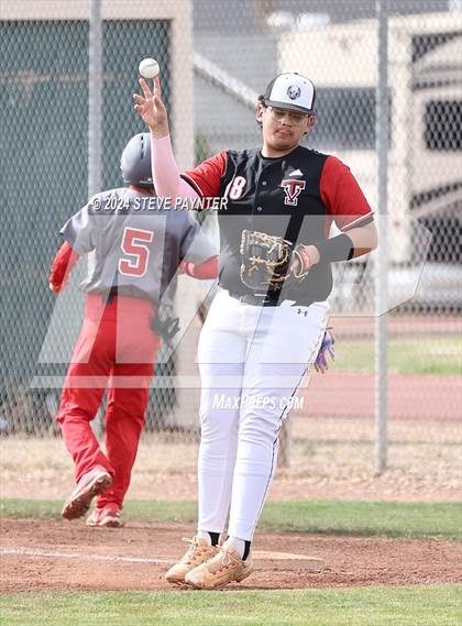 Thumbnail 3 in Bisbee vs. Tonopah Valley photogallery.