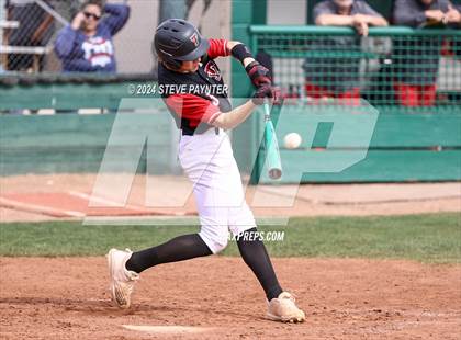 Thumbnail 3 in Bisbee vs. Tonopah Valley photogallery.