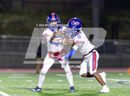 Thumbnail 3 in Crawford vs Bonita Vista (D5 Semifinal) photogallery.