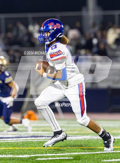 Thumbnail 2 in Crawford vs Bonita Vista (D5 Semifinal) photogallery.