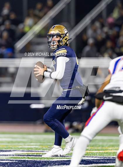 Thumbnail 1 in Crawford vs Bonita Vista (D5 Semifinal) photogallery.