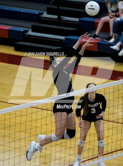 Thumbnail 1 in Chandler Prep vs Trivium Prep (AIA 2A Semifinal) photogallery.