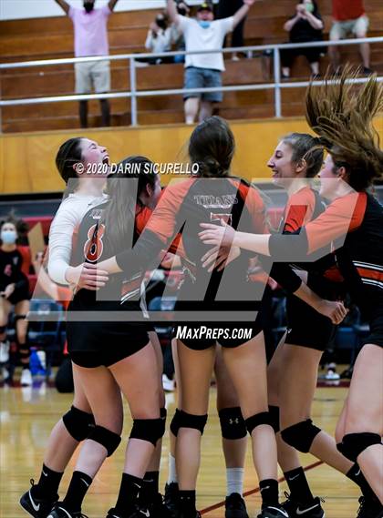 Thumbnail 3 in Chandler Prep vs Trivium Prep (AIA 2A Semifinal) photogallery.