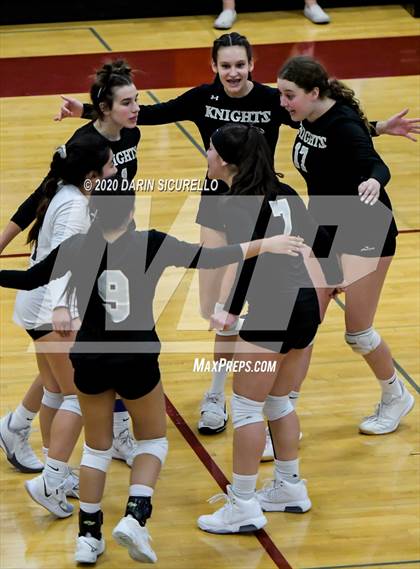 Thumbnail 1 in Chandler Prep vs Trivium Prep (AIA 2A Semifinal) photogallery.