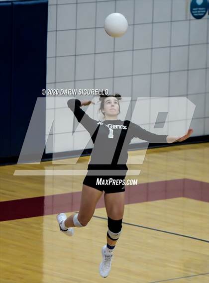 Thumbnail 3 in Chandler Prep vs Trivium Prep (AIA 2A Semifinal) photogallery.