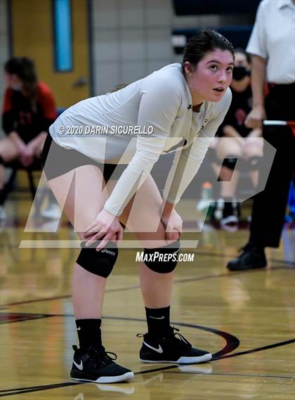 Thumbnail 2 in Chandler Prep vs Trivium Prep (AIA 2A Semifinal) photogallery.