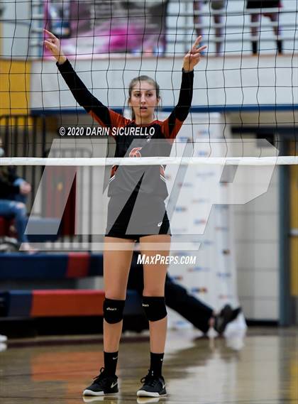 Thumbnail 1 in Chandler Prep vs Trivium Prep (AIA 2A Semifinal) photogallery.