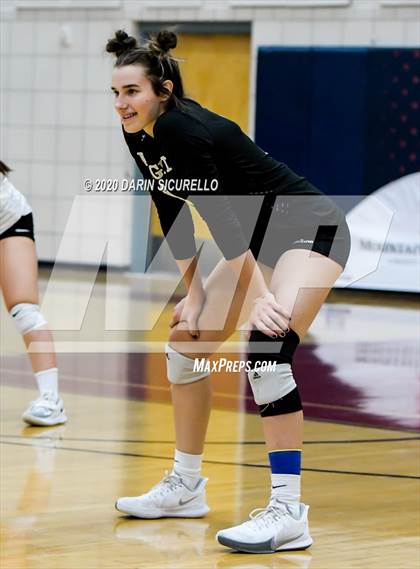 Thumbnail 1 in Chandler Prep vs Trivium Prep (AIA 2A Semifinal) photogallery.