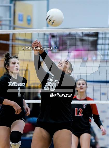 Thumbnail 3 in Chandler Prep vs Trivium Prep (AIA 2A Semifinal) photogallery.
