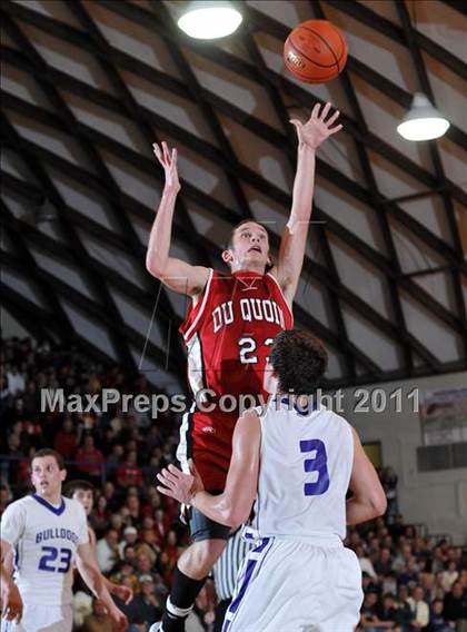 Thumbnail 3 in DuQuoin vs. Harrisburg (IHSA Class 2A Harrisburg Sectional Semifinal) photogallery.